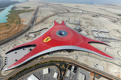 <p><strong>11.</strong> Ferrari tema Parkı  (Ferrari World), Abu Dabi<br />   Kaynak: www.archdaily.com/60844/ferrari-world-abu-dhabi-to-open-october-28-2010  [Erişim: 30.07.2019]</p>