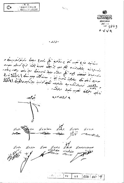 <p><strong>1. </strong>Egli’nin Güzel Sanatlar  Okulu’na tayinine ilişkin belge. Belgenin  Atalay Franck, 2004 kaynağından ulaşılabilen çevirisi: “Kabine, Milli Eğitim  Bakanlığının 2 Kasım 1927 tarihli 1359/3154 sayılı yazılı önergesine bağlı  olarak, Profesör Mimar Ernst Egli’nin İstanbul’daki Güzel Sanatlar  Akademisi’nin eğitim programını yeniden düzenlemesi, geliştirmesi ve bu kurumda  ders vermesi için aylık 50 Lira maaşla görevlendirilmesi, 9 Kasım 1927 tarihli  oturumunda uygun bulmuş ve kabul etmiştir.” <br />Kaynak: <strong>TC Başbakanlık  Devlet Arşivleri Genel Müdürlüğü Cumhuriyet Arşivi Katalogları</strong>, tarih:09.11.1927, sayı:5779, fon kodu:30..18.1.1,  yer no:26.60..9. </p>