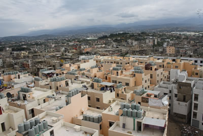 <p><strong>Reconstruction  of Nahr el-Bared Refugee Camp, Tripoli, Lübnan</strong><br /> <strong>Mimar:</strong> United Nations Relief & Works  Agency (UNRWA), Nahr el-Bared Reconstruction Commission for Civil Action and  Studies (NBRC)<br />(© AKAA / Abdelnaser Ayi)</p>