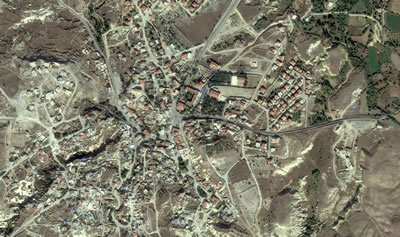 <p><strong>Resim 1.</strong> Sinasosun (Mustafapaşa) günümüzdeki dokusu<br /> 	Kaynak:  Google Earth [Erişim: 18 Haziran 2021]</p>