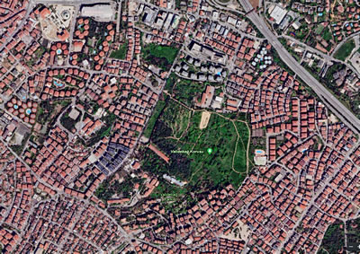 <p><strong>1.</strong> Validebağ uydu görüntüsü <br /> 	Kaynak: Google Earth, 30 Nisan 2021<br />