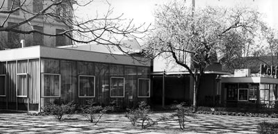 <p><strong>17a.</strong> Mobil Benzin İstasyonu ve Restoran (Motorest),  Beşiktaş-İstanbul, 1960.</p>