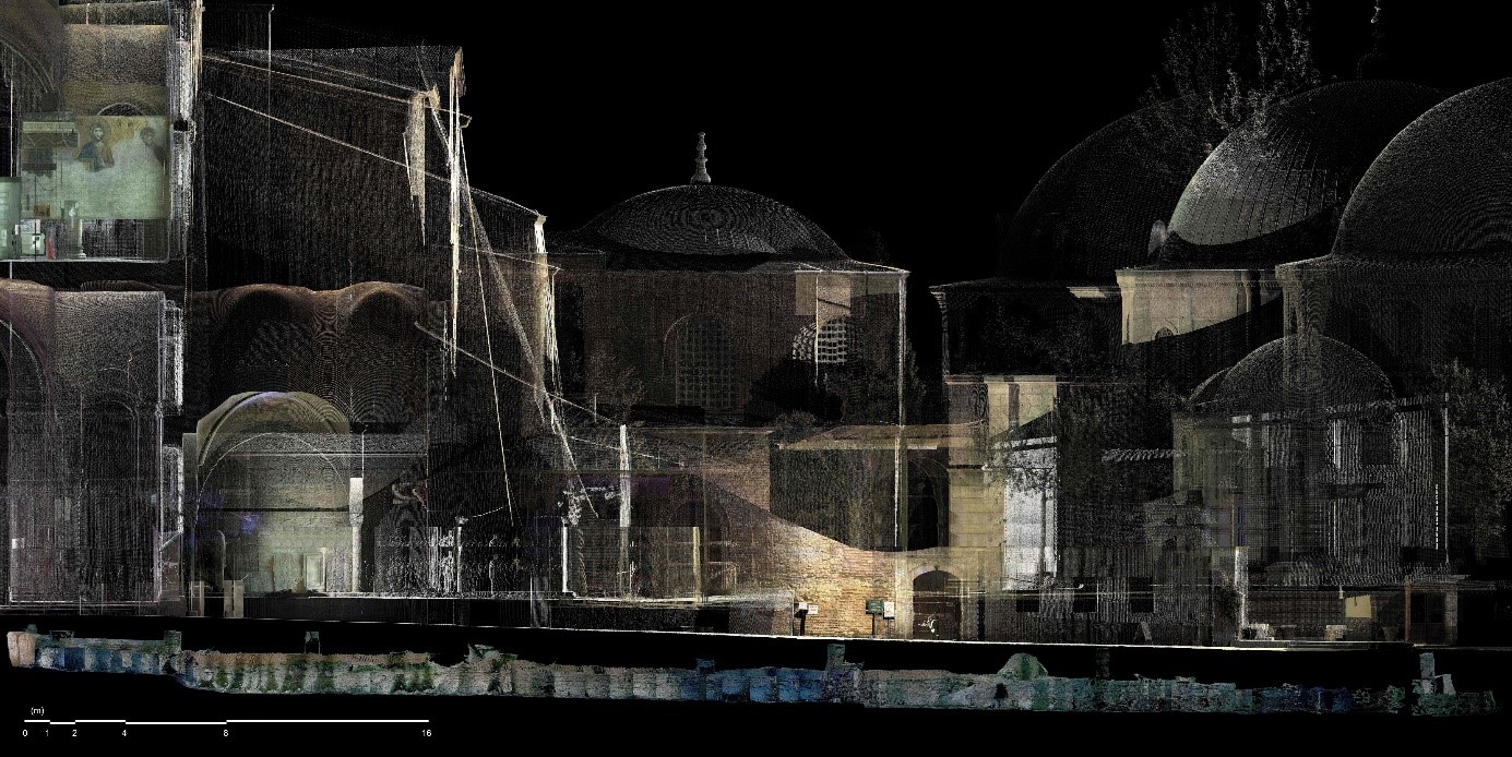  18. Ayasofya yer altı yapılarını üç boyutlu mimari görselleştirmelerimizden bir kesit: Ayasofya giriş kapısı aksı izdüşümündeki yer altı tüneli (Üstyapı Calabria Üniversitesi tarafından taranmıştır.)