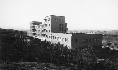 İsmet Paşa Kız Enstitüsü, Arka Cephe, Ankara, 1930-34. Fotoğraf: 1934