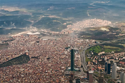 <p><strong>2.</strong> İstanbul Hava Fotoğrafı,  Levent ten Gayrettepe ye bakış<br />https://guidoanselmi.deviantart.com/art/Istanbul-Aerial-II-351047009 [Erişim: 14.12.2017]