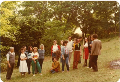 <p><strong>2.</strong> Büyükderede bilim dalı elemanları ve  LÜ öğrencileri ile bir arada.</p>