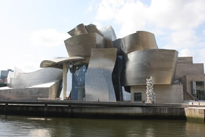 <strong>3.</strong> The Guggenheim  Museum Bilbao, Frank Gehry