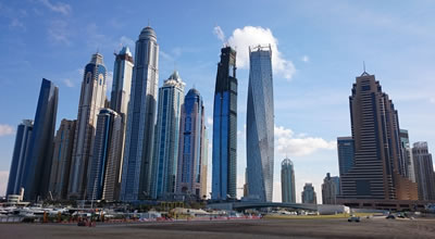 <p><strong>4.</strong>Dubai  Marina Bölgesindeki yüksek yapılar<strong></strong></p>