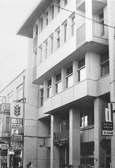 <p><strong>4.</strong> Ziraat Bankası Bakırköy Şubesi, 1964.</p>