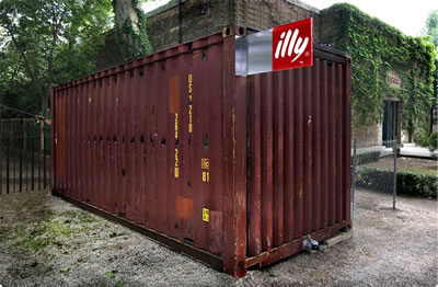 <p><strong>4a.</strong> The  Push Button House, Venedik-2007, New York, 2008. <br />Kaynak: http://www.alternativeconsumer.com/2007/10/12/push-button-house-is-transformed-shipping-container/, [Erişim: 12.10.2007]