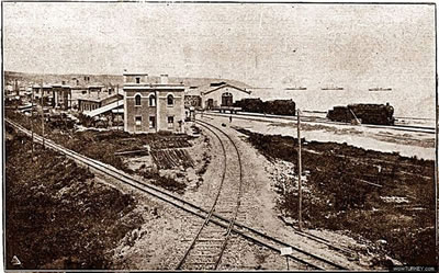 <p><strong>5. </strong>Samsun Sahil  Demiryolu (dar hat) ve Samsun-Sivas Demiryolu kavşağı, 1928 ler<br />Kaynak: http://wowturkey.com/t.php?p=/tr779/Ahmed_Bayezid_110120.jpg [Erişim: 15.06.2020]