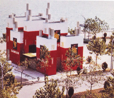 <p><strong>5a.</strong><em>Samsun Fuarı TEKEL Pavyonu </em><br />Kaynak: Akçura, 2009