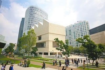 <p><strong>6.</strong> Museo  Jumex, Mexico City<br />Kaynak: https://www.architecturaldigest.com/gallery/david-chipperfield-architecture [Erişim: 20.02.2023]