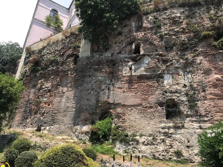  6. Sfendon’un dış cephe görünümü