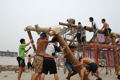 <p><strong>6. </strong>Hualin Temporary Elementary  School, 2008, Chengdu, Çin<strong></strong><br />© Voluntary Architects’  Network</p>