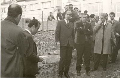 <p>17 Kasım 1967 Konur Sokak  Ankara’daki Mimarlar Odası Merkez Binası temel atma töreni</p>