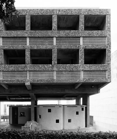 6. Le Corbusier, Unité d’Habitation’ın (1947-52) batı cephesindeki güneşlenme durumları için çizim, 11.04.1947. (Foundation Le Corbusier’nin izniyle)