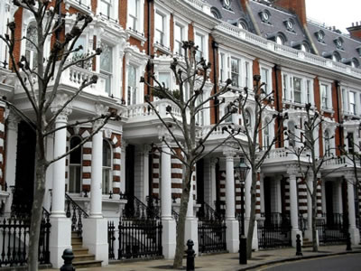 <p><strong>6.</strong> Bölgedeki lüks konut örnekleri<br />Kaynak: www.getwestlondon.co.uk/news/west-london-news/thinking-buying-property-kensington-chelsea-12763711 [Erişim: 14.7.2017]