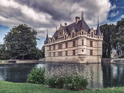 <p><strong>6.</strong> Château  d’Azay-le-Rideau, Indre-et-Loire, Fransa, 1518-1527<br />   Kaynak: Adem  Altan / AFP / Getty Images</p>