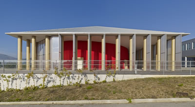 <p><strong>7.</strong> Paper Concert Hall, 2011,  L’Aquila, İtalya<br />© Didier Boy de la Tour<br />