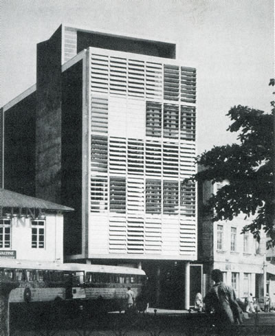 7. Ofis Binası, Lagos, Nijerya, 1959 (Goodwin & Hopwood Mimarlık)<br />(Kaynak: Lefaivre, Tzonis, Stagno, 2001)