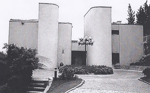 <p><strong>7.</strong> Bodur Evi, İstanbul, 1970</p>