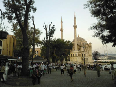 Ortaköy İskele Meydanı