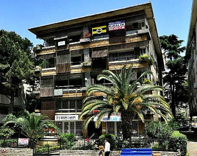 <p>Melih Koray Apartmanı</p>