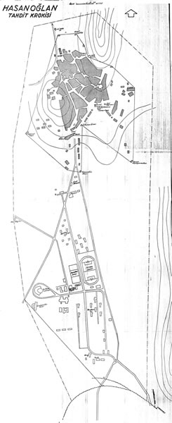 <p><strong>Şekil 2. </strong>Hasanoğlan Köy Enstitüsü Plan  Krokisi, 1941<br /> (Kaynak: Mimarlar  Odası Ankara Şubesi Arşivi)</p>